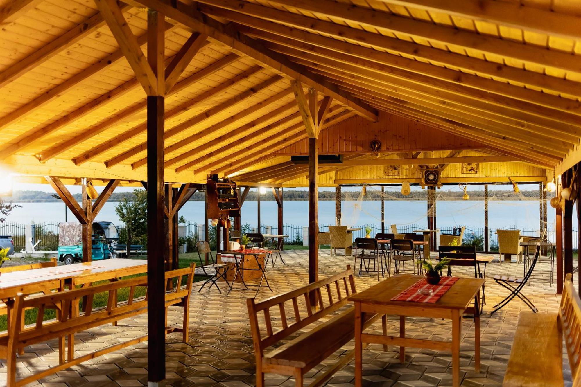 Casa De La Ghiol Hotel Murighiol Buitenkant foto